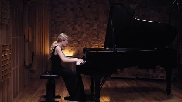 Polina Strela performs Rachmaninoff Etude-Tableau Op. 39 No.6 смотреть онлайн