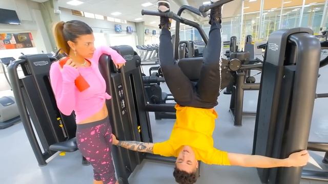 TIPOS DE PERSONAS EN EL GIMNASIO !! смотреть онлайн