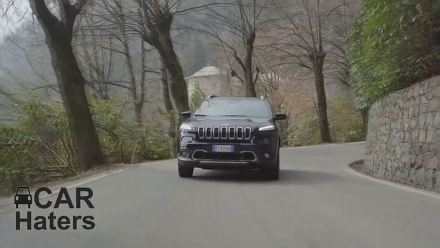 2017 Jaguar F Pace vs Maserati Levante Car Hater Review смотреть онлайн