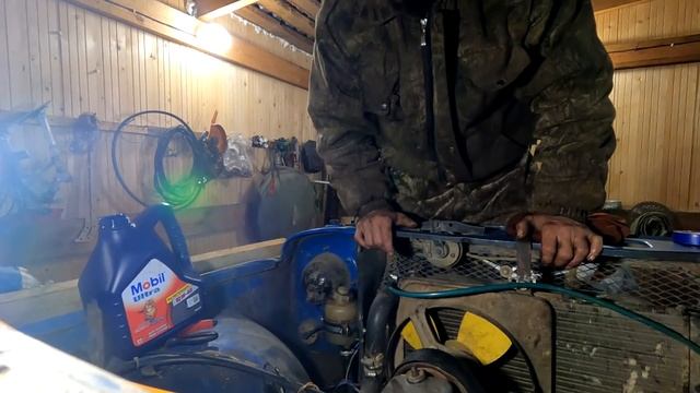 "Дракон" вновь пустил дымок. Ставлю двигатель на вездеход. Первый пуск. смотреть онлайн
