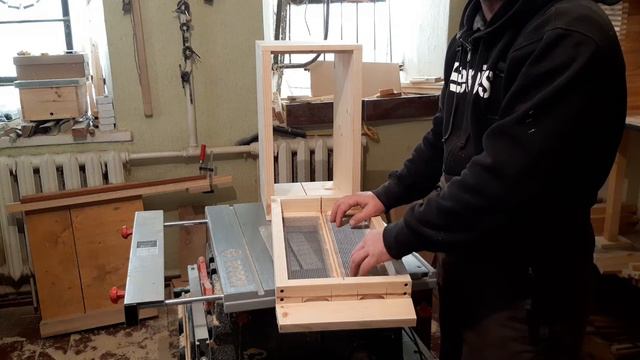 Нуклеус на 6 рамок, на 2 матко места. смотреть онлайн