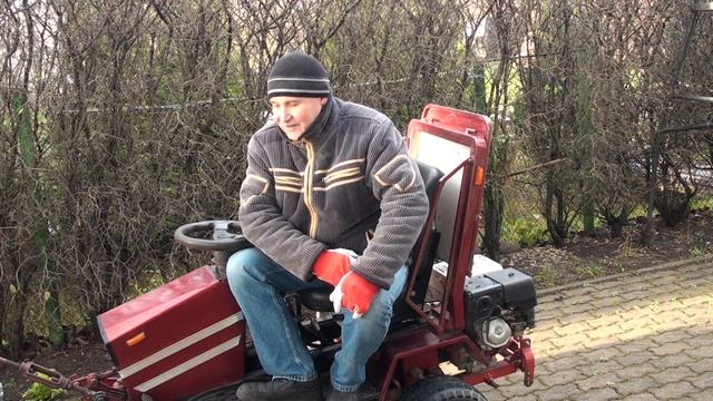 Мои 4 самодельных картофелеуборочных микро-комбайна!My 4 self-made potato micro harvesters! смотреть онлайн