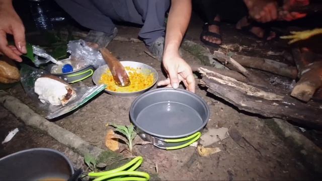 BERKEMAH DI HUTAN SUNYI BERMALAM HINGGA TERTIDUR LELAP | Part.2 | WIRTAVLOG DI HUTAN Eps.720 смотреть онлайн