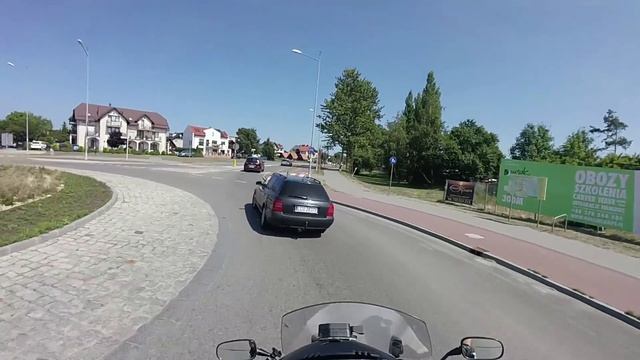в Польшу на уикенд. Honda NT700 Deauville смотреть онлайн