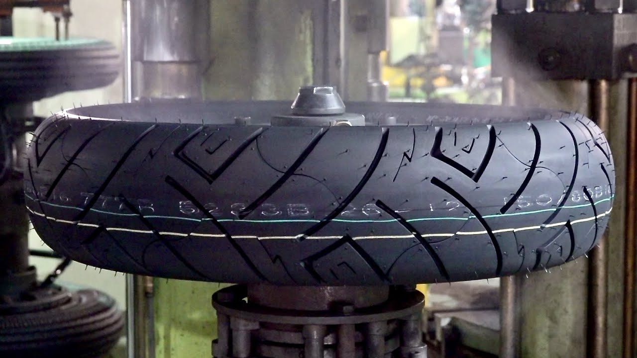 Process of Making Motorcycle Tires. Korean Tire Factory (720p) смотреть онлайн