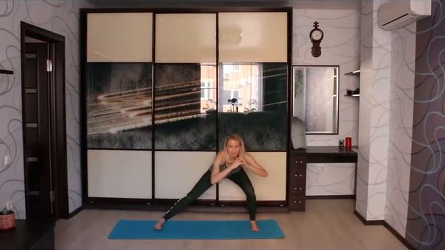 выпад в сторону и колено вверх смотреть онлайн