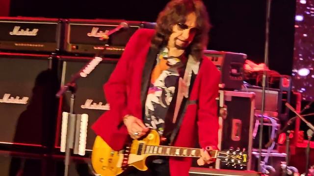 Ace Frehley Live on Monsters of Rock Cruise (Shock Me) 3/3/24 смотреть онлайн