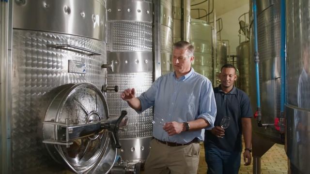 Introducing Andries Burger, The Longest-Established Elgin Winemaker смотреть онлайн