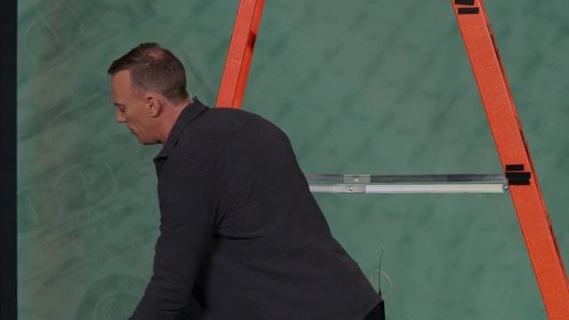 Excelling in the Grace of Giving | Living Large | Aaron Burke смотреть онлайн