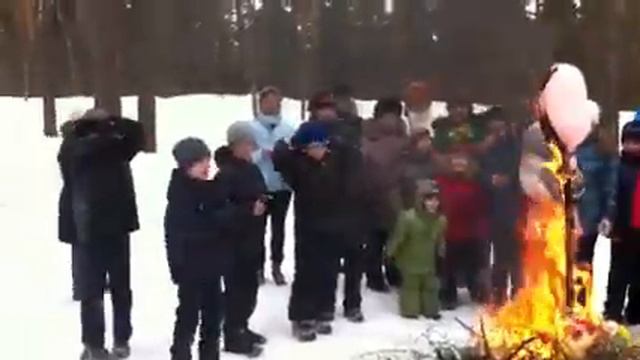 Масленица горит смотреть онлайн