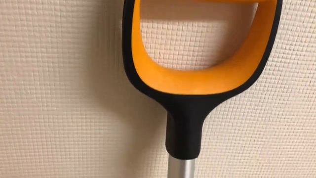 Лопата для уборки снега X-series FISKARS, алюминий, 1310х350 мм, 1310 г, Артикул: 1057177 смотреть онлайн