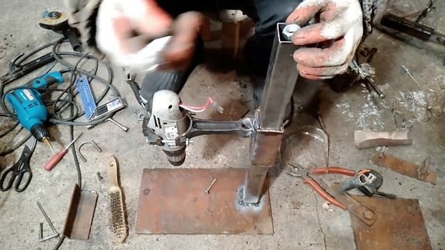 Простой и надежный сверлильный станок своими руками смотреть онлайн