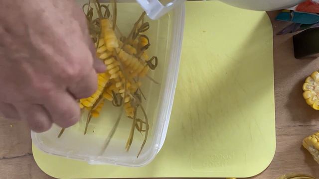 хрустящая кукуруза смотреть онлайн