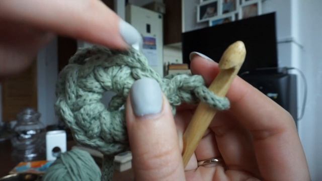 Как связать кашпо крючком. Серия 2 смотреть онлайн