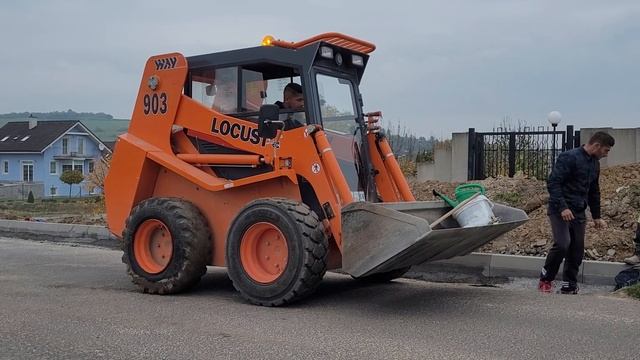 LOCUST 903 дорожные работы. смотреть онлайн