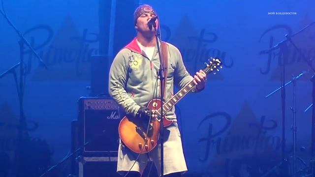 Иван Панфилов - Бессмысленны слова (Владивосток 20 октября 2013).