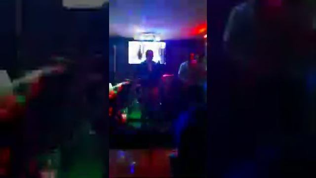 Cover Freak on a Leash de Korn, usando el Perform V de TC HELICON смотреть онлайн
