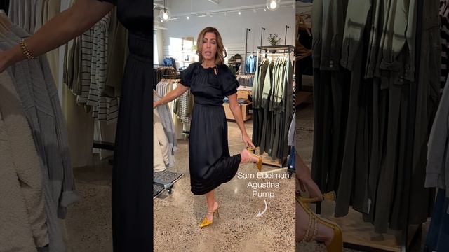 One & Done Holiday Dresses смотреть онлайн