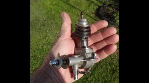 Заводим авиамодельный моторчик ,,К-16,,  компрессионный