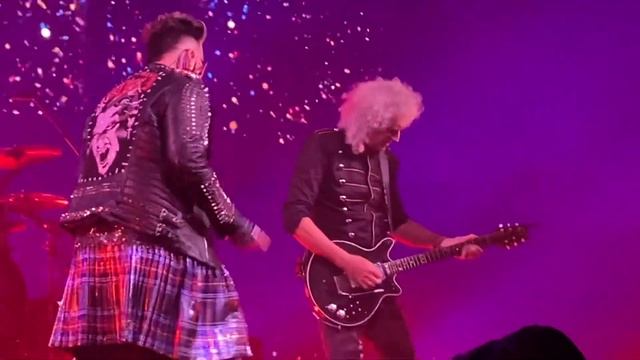 Queen & Adam Lambert A Kind Of Magic live 2022 смотреть онлайн