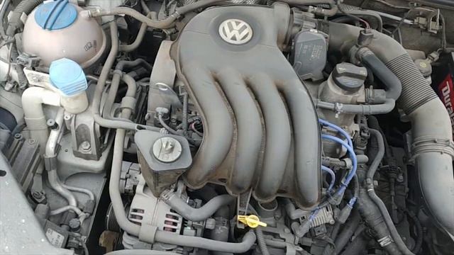 Jetta Base Vs Jetta SE: порівняння комплектацій