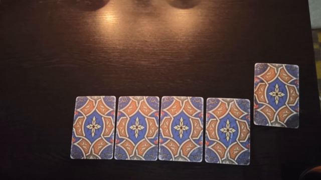 " Следит ли за мной загаданный человек в соцсетях?" Таро на любовь и отношения. смотреть онлайн