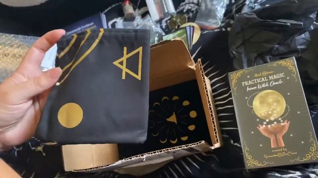 Unboxing of Practical Magic Inner Witch Oracle 2nd Edition by Grounded By The Moon from Kickstarter смотреть онлайн