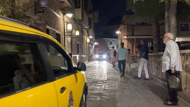 POV: Прогулка по ночному старому порту Анталии и старому городу Анталии (old town of Antalya) смотреть онлайн
