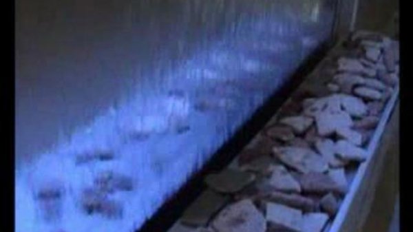 Декоративный водопад по стеклу. Предварительный монтаж