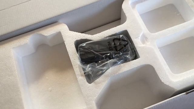 Swagtron T5 Classic Hoverboard Box Opening!! смотреть онлайн
