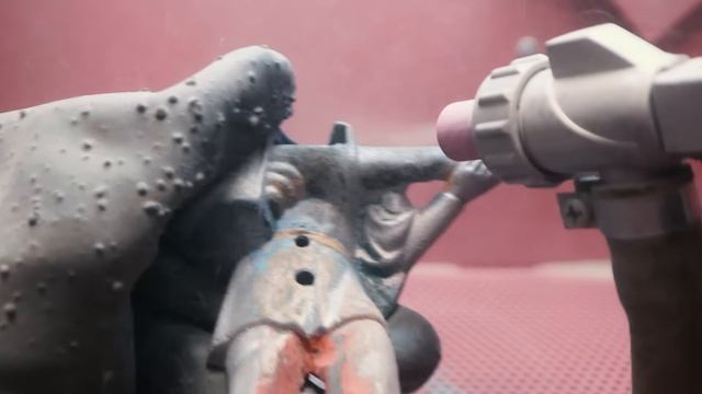 Реставрация старинной механической копилки смотреть онлайн