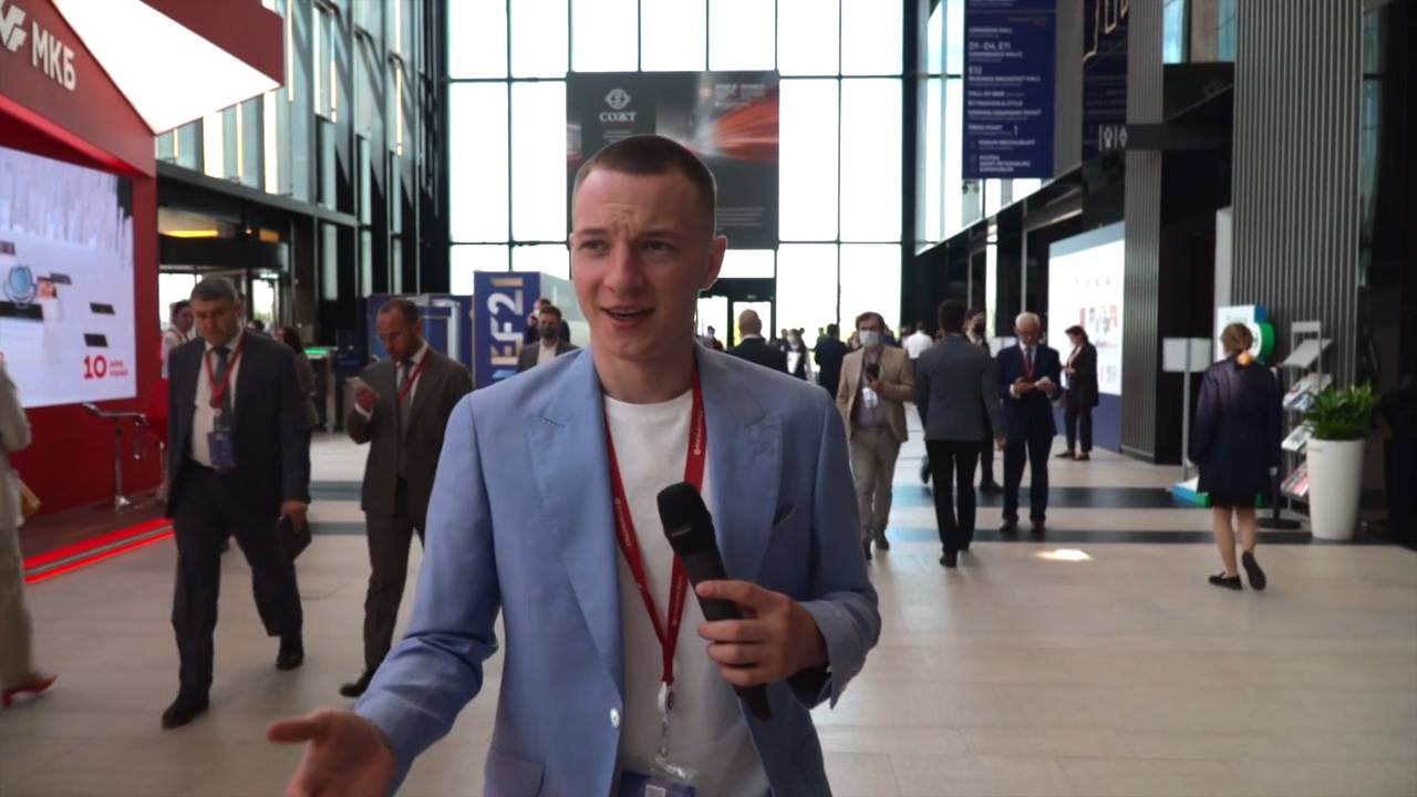 Устраиваюсь на работу на ПМЭФ смотреть онлайн