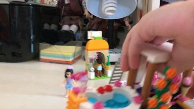 Подарок на Рош-а-Шана. Lego Friends. смотреть онлайн