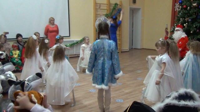 Танец в средней группе "Снежные бабочки" смотреть онлайн