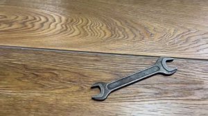 Царапаем кварцвинил и ламинат! Кто выдержит? Смотрите! Краш тест.