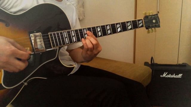 Gibson ES-175 demo On Green Dolphin Street смотреть онлайн