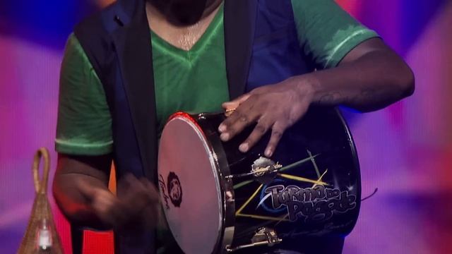 Turma do Pagode - Amigos ((Mania do Brasil Ao Vivo) [Clipe Oficial]) смотреть онлайн