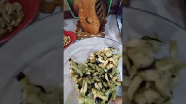 Սմբուկով անմոռանալի #աղցան`շատ-շատ համեղ/ Вкуснейший #Салат из баклажан- by #MILA смотреть онлайн