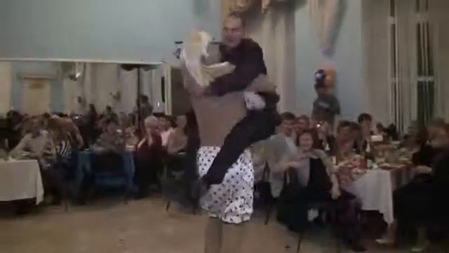 Смешное видео с вечеринки из фильма брилиантовая а смотреть онлайн