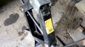 Обвалилась крыша гаража