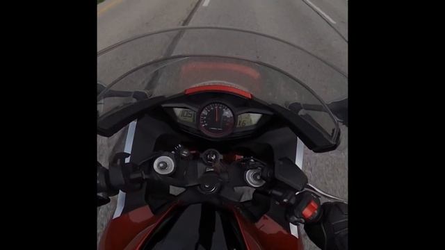 Speed Test Honda VFR1200F Dct