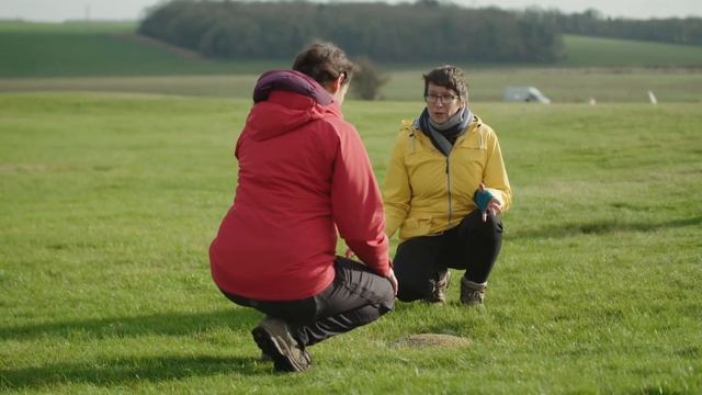 The Secrets of our Sites | Stonehenge | with Mary-Ann Ochota смотреть онлайн