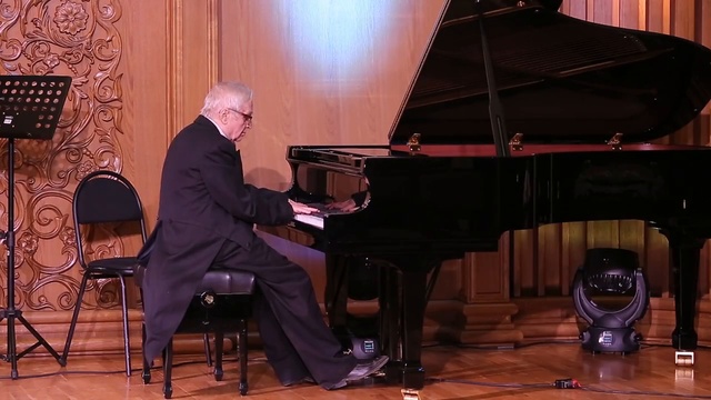 ПЕНЗАКОНЦЕРТ - Юбилейный концерт композитора Романа Давыдова смотреть онлайн