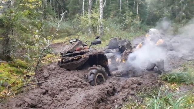Stels Guepard 800 на 30 колесах в торфяном болоте. Жесть. смотреть онлайн