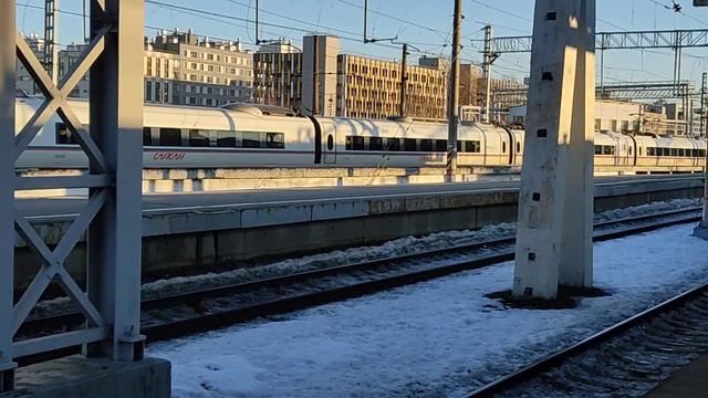 Скоростной поезд №777А Санкт-Петербург — Москва «Сапсан» отпр. с Московского вокзала (СПБ) смотреть онлайн