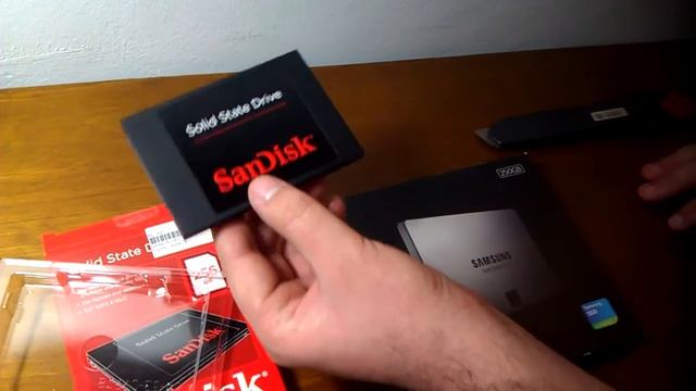SanDisk SSD 256 GB 2.5" & Samsung SSD 840 EVO 250GB 2.5" Unboxing смотреть онлайн