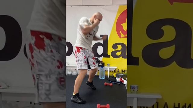 Индивидуальные тренировки в Боксёрском Клубе «Победоносец» смотреть онлайн