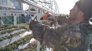 Приспособление для прикручивания профиля Зиг-заг к каркасу (профилю) теплицы, под плёнку!