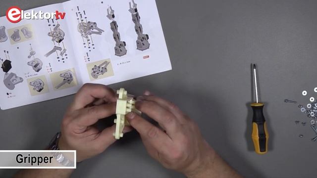 Get started with the Arduino Tinkerkit Braccio Robotic Arm смотреть онлайн