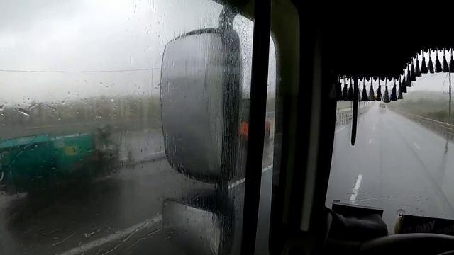 УПАЛ УРОВЕНЬ ПОЛА СТЁР КРЫЛЬЯ((НЕВИННЫЙ ЧЕЛОВЕК ПОСТРАДАЛ ИЗ ЗА ГАНДОНА С ОБОЧИНЫ смотреть онлайн